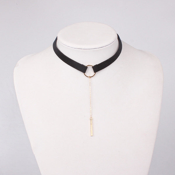 LEATHER NECKLACE WITH GEOMETRIC DROP
