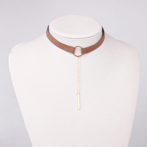LEATHER NECKLACE WITH GEOMETRIC DROP